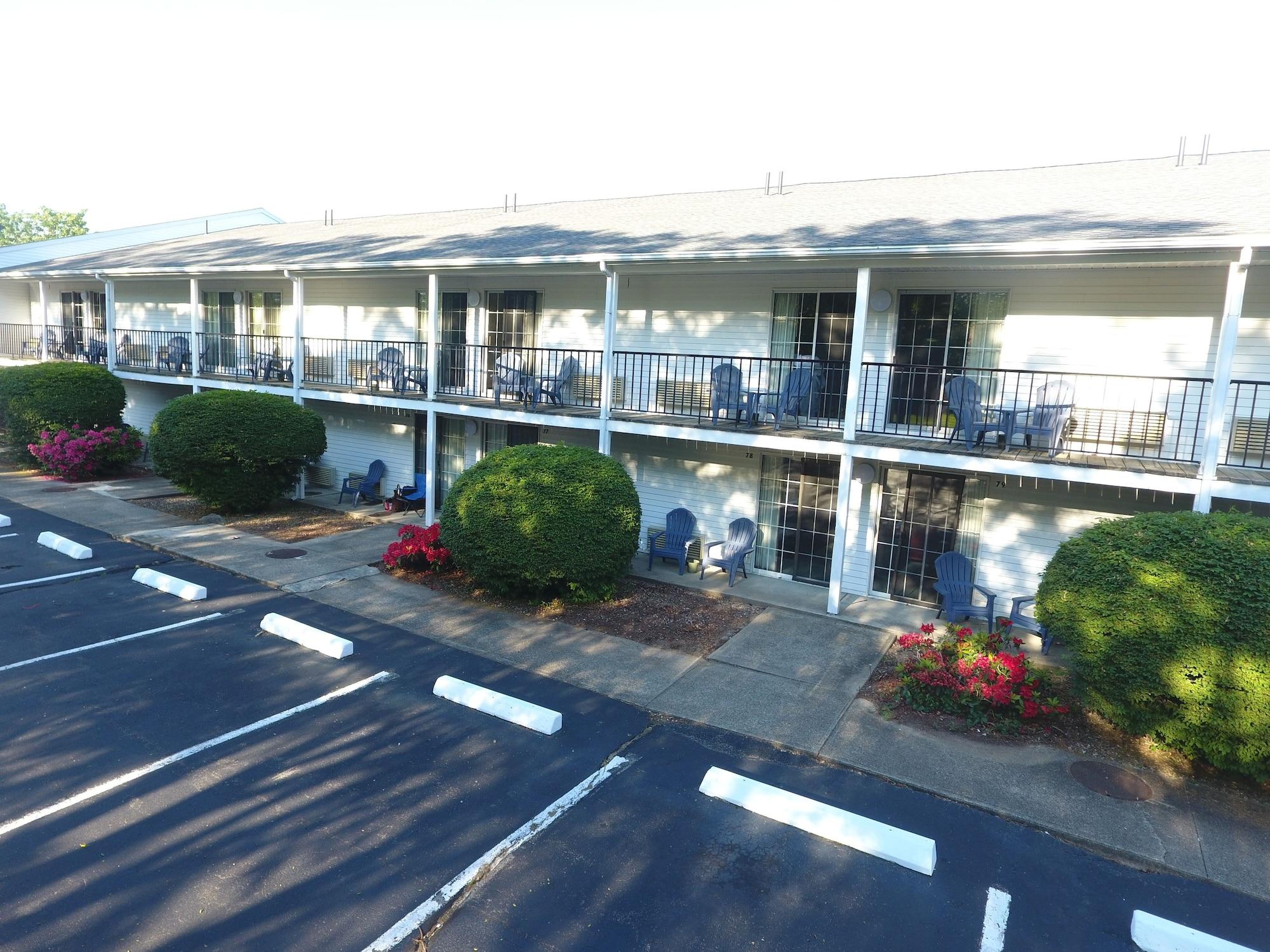 Uncommoner Hotel By Reverie Boutique Collection West Yarmouth Exterior photo