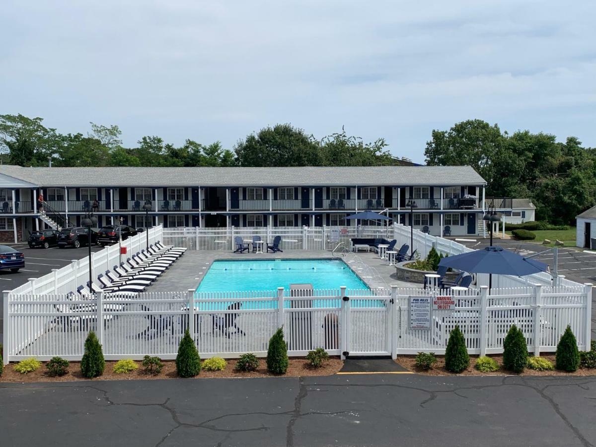 Uncommoner Hotel By Reverie Boutique Collection West Yarmouth Exterior photo